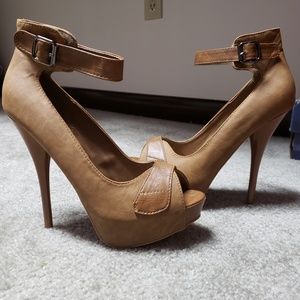 Liliana Heels